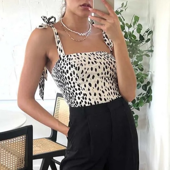 Reformation Tops - NEW Reformation Ellora Top Cheetah 2